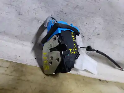 Peça sobressalente para automóvel em segunda mão  por KIA CEED (JD)  Referências OEM IAM 81410A2300  ESTANTERÍA 70