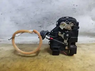 Peça sobressalente para automóvel em segunda mão fechadura da porta dianteira direita por audi a2 (8z0) 1.4 referências oem iam 8z1837016a  estantería 74