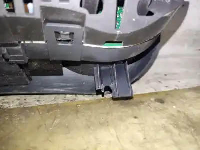 Peça sobressalente para automóvel em segunda mão quadrante por audi a2 (8z0) 1.4 referências oem iam 8z0920900a  estantería 17