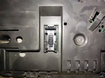 Peça sobressalente para automóvel em segunda mão quadrante por bmw serie 1 berlina (e81/e87) 118d referências oem iam   estantería 5