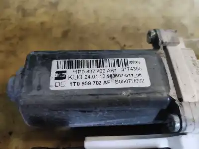 Автозапчастина б/у двигатель переднього правого скла для seat leon (1p1) reference посилання на oem iam 1t0959702af  estantería 100