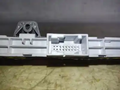 Pezzo di ricambio per auto di seconda mano avvertimento per iveco 35s13 is35sc2aa riferimenti oem iam 5801655029  estantería 69