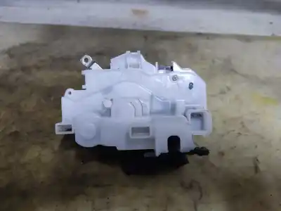 Peça sobressalente para automóvel em segunda mão fechadura da porta traseira direita por fiat doblo active referências oem iam 51910349  estantería 51