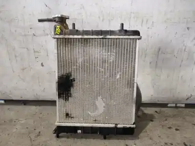 Pezzo di ricambio per auto di seconda mano Radiatore D Acqua per HYUNDAI ACCENT (LC) 1.3 CAT Riferimenti OEM IAM 67022  ESTANTERÍA 144 A