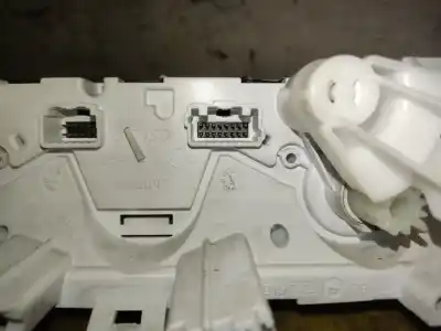 Peça sobressalente para automóvel em segunda mão comando de sofagem (chauffage / ar condicionado)  por renault clio v experience 72 cv / 53 kw referências oem iam 275004350r  estantería 52