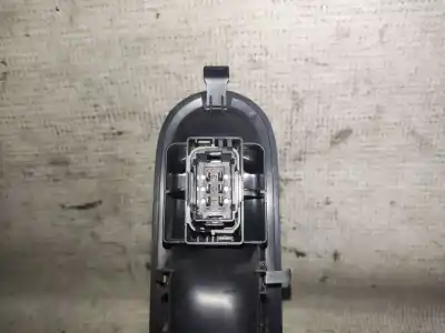 Peça sobressalente para automóvel em segunda mão botão / interruptor elevador vidro dianteiro direito por renault clio iii authentique referências oem iam 8200356517b  estantería 55