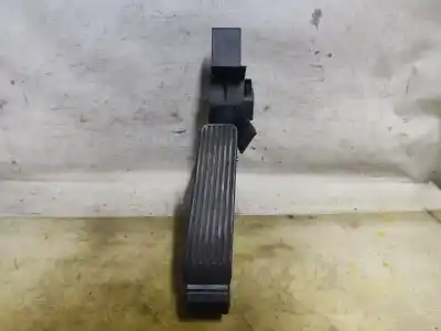 Second-hand car spare part accelerator pedal for mercedes-benz clase c (w203) sportcoupe c 220 cdi (203.706) 143 cv / 105 kw oem iam references a2033000104  estantería 91