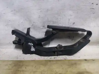 Second-hand car spare part accelerator pedal for mercedes-benz clase c (w203) sportcoupe c 220 cdi (203.706) 143 cv / 105 kw oem iam references a2033000104  estantería 91