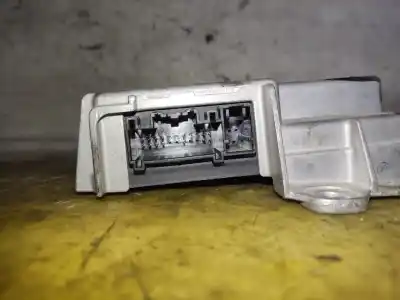 Peça sobressalente para automóvel em segunda mão centralina de airbag por renault clio iii pack authentique referências oem iam 8200645158  estantería 53