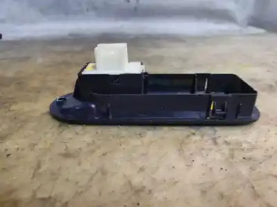 Second-hand car spare part right front power window switch for dacia duster ii comfort oem iam references   estantería 55