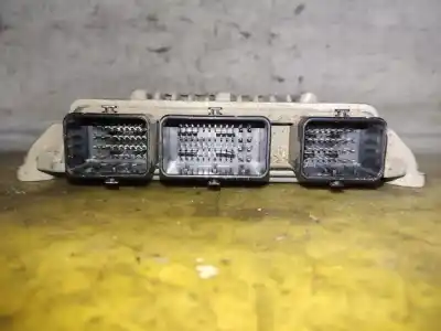 Second-hand car spare part ecu engine control for peugeot 307 (s1) xr oem iam references 5ws40104c-t  estantería 117