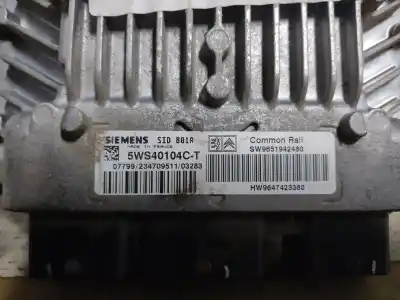 Second-hand car spare part ecu engine control for peugeot 307 (s1) xr oem iam references 5ws40104c-t  estantería 117
