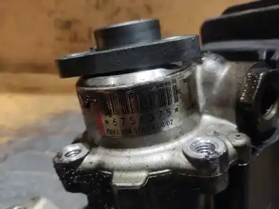 Second-hand car spare part steering pump for bmw 3 compact (e46) 320 td oem iam references 6756575  estantería 87