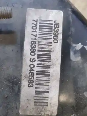 Автозапчасти б/у коробка передач за renault clio ii fase ii (b/cb0) authentique ссылки oem iam jb3980 palet 6 