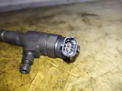 Peça sobressalente para automóvel em segunda mão injetor por ford transit custom furgón (ttf) 2.2 250 l1 ambiente referências oem iam 0445110489  estantería 61