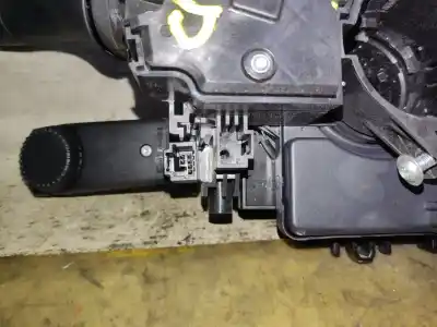 Second-hand car spare part multifunction switch for renault clio v experience 72 cv / 53 kw oem iam references 255672748r  estantería 52