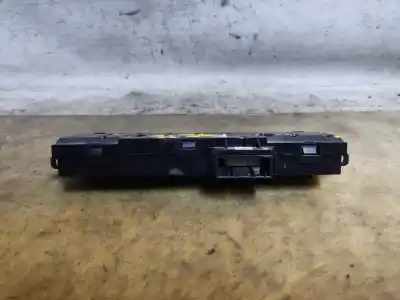 Peça sobressalente para automóvel em segunda mão Interruptor 4 Piscas - Emergência por RENAULT CLIO V Experience 72 CV / 53 KW Referências OEM IAM   ESTANTERÍA 54