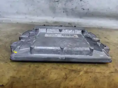 Second-hand car spare part ecu engine control for renault twingo societe oem iam references 8200774747  estantería 128