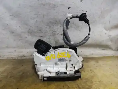 Peça sobressalente para automóvel em segunda mão fechadura da porta dianteira direita por skoda rapid ambition referências oem iam 5e1837016a  estantería 78