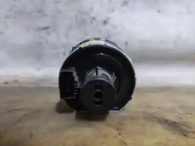 Peça sobressalente para automóvel em segunda mão comutador de luzes por skoda rapid ambition referências oem iam 5e0941431m