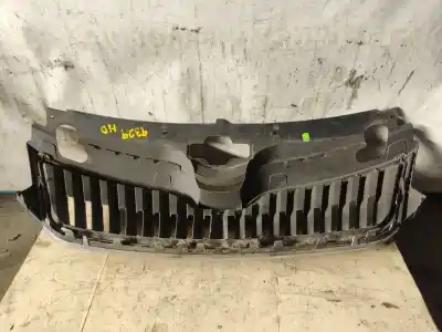 Second-hand car spare part front grille for skoda rapid ambition oem iam references 5ja853668  están 0