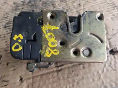 Second-hand car spare part left front door lock for citroen berlingo 1.9 d multispace oem iam references  palet 1 a 