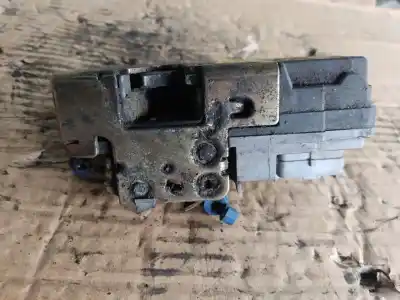 Second-hand car spare part left front door lock for citroen berlingo 1.9 d multispace oem iam references  palet 1 a 