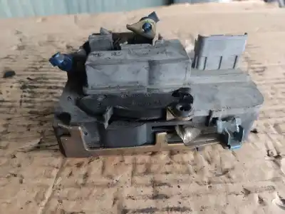 Second-hand car spare part left front door lock for citroen berlingo 1.9 d multispace oem iam references  palet 1 a 