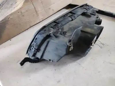 Peça sobressalente para automóvel em segunda mão farol / farolim direito por audi a8 (d2) 2.5 tdi referências oem iam  palet 24 e 