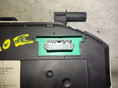 Second-hand car spare part dashboard for renault clio iii 20 aniversario oem iam references 8200582709  estantería 23