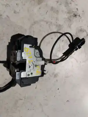 Second-hand car spare part front right door lock for nissan note (e11e) acenta oem iam references  palet 10 a 