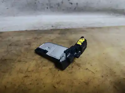 Second-hand car spare part flowmeter for opel combo life basis 102 cv / 75 kw oem iam references 9677093080  estantería 94