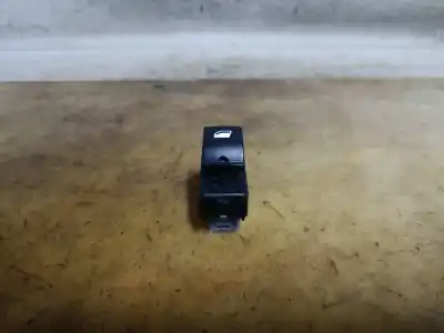 Second-hand car spare part right front power window switch for opel combo life basis 102 cv / 75 kw oem iam references 98016307zd  estantería 96