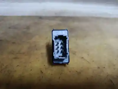 Second-hand car spare part right front power window switch for opel combo life basis 102 cv / 75 kw oem iam references 98016307zd  estantería 96