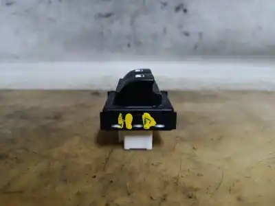 Second-hand car spare part left front power window switch for opel combo life basis 102 cv / 75 kw oem iam references   estantería 95