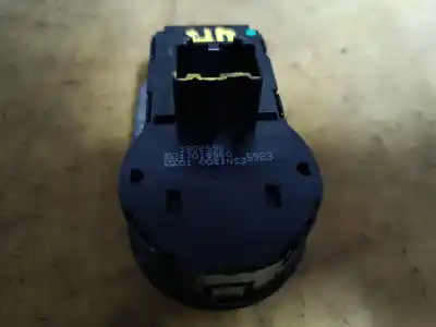 Second-hand car spare part headlights switch for opel combo life basis 102 cv / 75 kw oem iam references 39085923  estantería 93