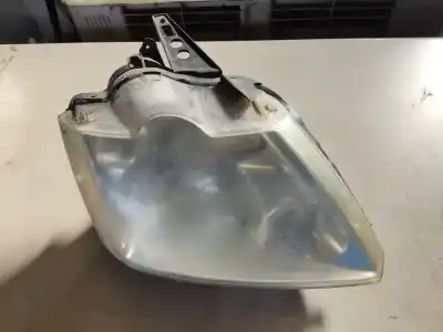 Second-hand car spare part right headlight for renault modus fantasy oem iam references 8200652044 palet 6 e 