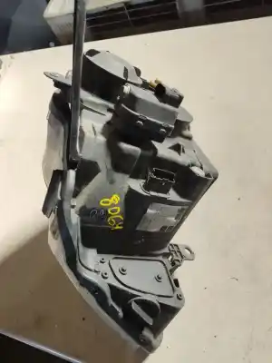 Second-hand car spare part right headlight for renault modus fantasy oem iam references 8200652044 palet 6 e 