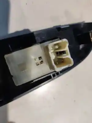 Second-hand car spare part Right Front Power Window Switch for DAEWOO MATIZ City OEM IAM references  PALET 39 E 