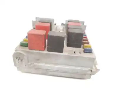Pezzo di ricambio per auto di seconda mano scatola relè/fusibili per fiat stilo (192) 1.9 jtd cat riferimenti oem iam 0051759555  46796538