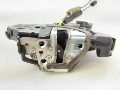 Second-hand car spare part front right door lock for lexus is200 (ds2/is2) 220d oem iam references 5l1606  