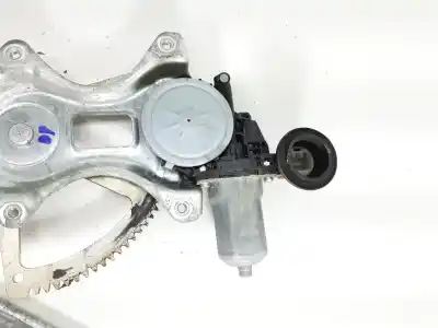 Second-hand car spare part passenger side right window regulator for lexus is200 (ds2/is2) 220d oem iam references 857105810  0620401760