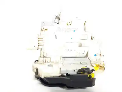 Second-hand car spare part Left Front Door Lock for AUDI A3 (8P) 2.0 TDI OEM IAM references 4F1837015  