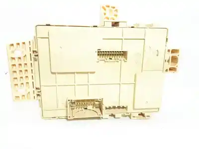 Peça sobressalente para automóvel em segunda mão caixa de fusíveis e relés por kia cee´d drive referências oem iam 91950a21301317303007  a21301703030294