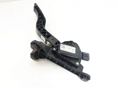 Second-hand car spare part accelerator pedal for kia cee´d drive oem iam references 32700g4200  