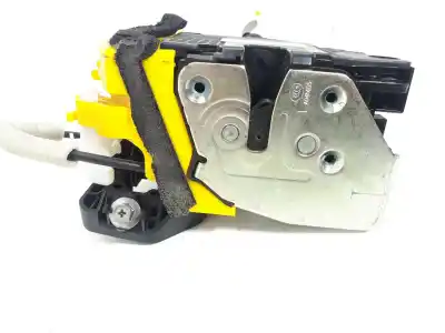 Second-hand car spare part left front door lock for kia cee´d drive oem iam references 81310a2400  