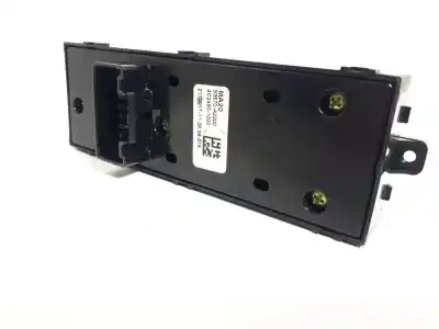 Second-hand car spare part left front power window switch for kia cee´d drive oem iam references 93570a2200  4c24901000