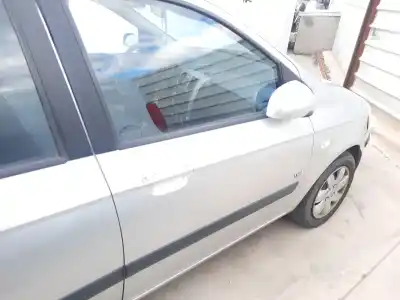 Автозапчасти б/у дверь передняя правая за hyundai getz (tb) 1.5 crdi gls ссылки oem iam 