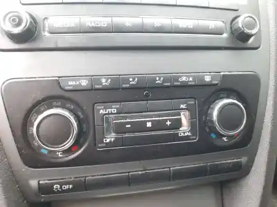 Pezzo di ricambio per auto di seconda mano controllo climatico per skoda octavia ii (1z3) 1.6 tdi riferimenti oem iam 