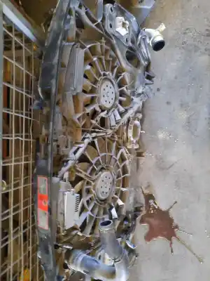 Автозапчастина б/у водяний радіатор для AUDI A6 C6 (4F2) 2.0 TDI Посилання на OEM IAM   